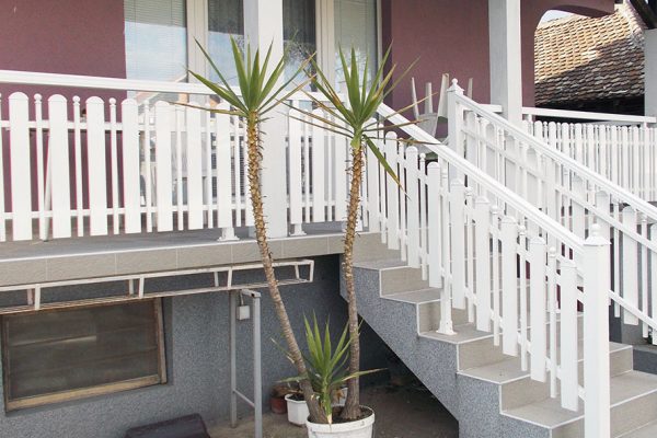 Postavite rukohvate na terasu