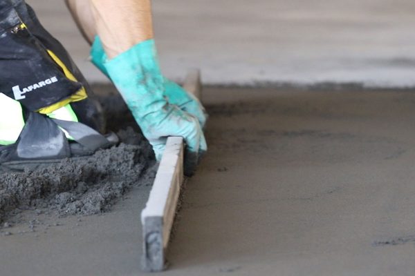 Izlijevanje cementnog estriha