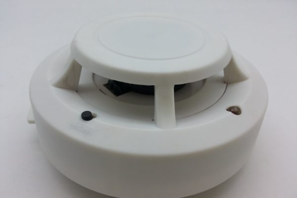 Ugradite detektor dima