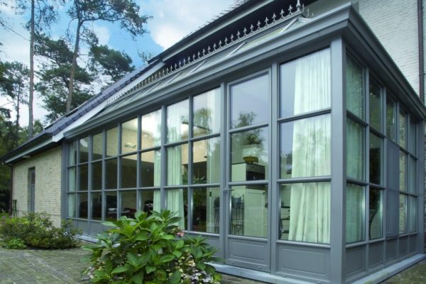 Ostakljenje vrtnog hladnjaka