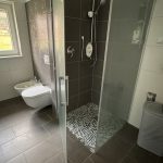 Brtvljenje walk-in tus-kabine