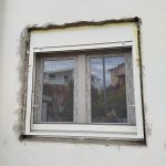 Izolacija i završni radovi vanjskih kutija za rolete i postavljanje prozorskih mramornih klupica na prozore 140×140 cm i 120×120 cm u Vodicama